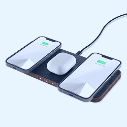 3 in 1 Wireless Charging Station 30 W Walnut | Woodcessories, 119,90 €